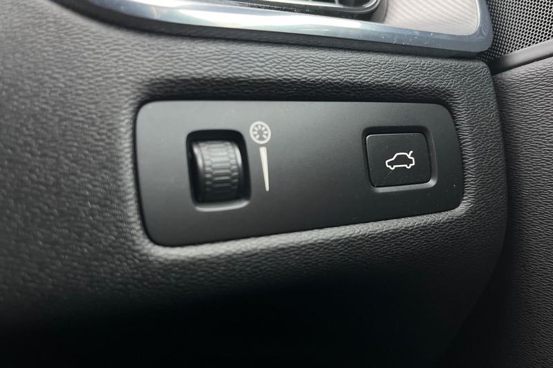 Used Volvo XC60 2018 for sale - 76772730: Photo 23