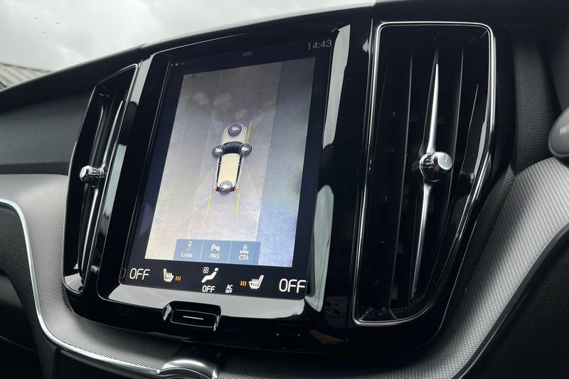 Used Volvo XC60 2018 for sale - 76772730: Photo 32