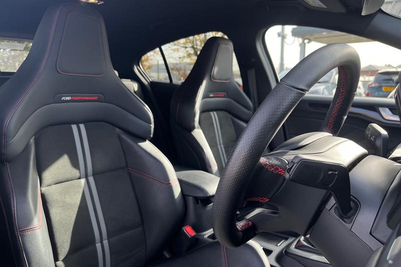 Used Ford Focus 2023 for sale - 76394098: Photo 17