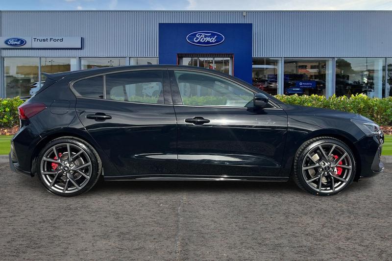 Used Ford Focus 2023 for sale - 76394098: Photo 3