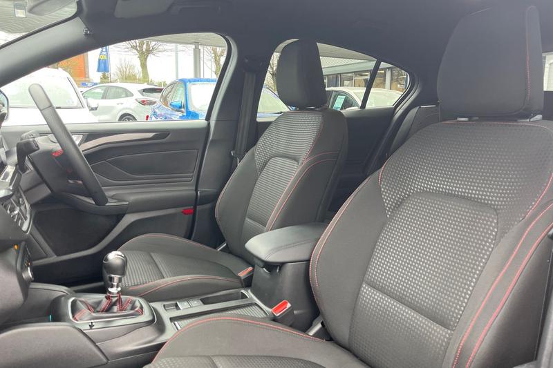 Used Ford Focus 2023 for sale - 77935002: Photo 19