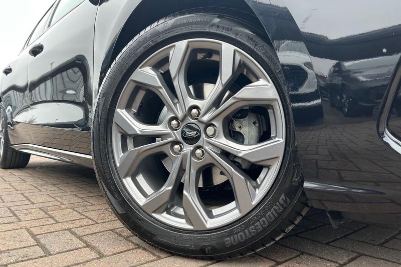 Used Ford Focus 2023 for sale - 77935002: Photo 8