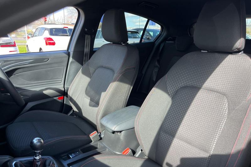 Used Ford Focus 2023 for sale - 78042901: Photo 19