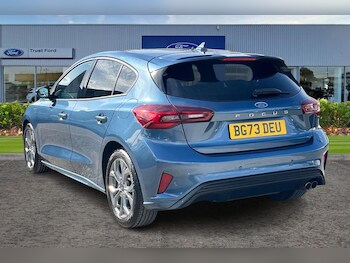 Used Ford Focus 2023 for sale - 78042901: Photo