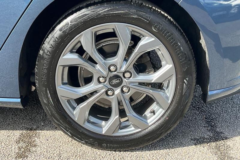 Used Ford Focus 2023 for sale - 78042901: Photo 8