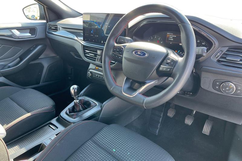 Used Ford Focus 2023 for sale - 78042901: Photo 9