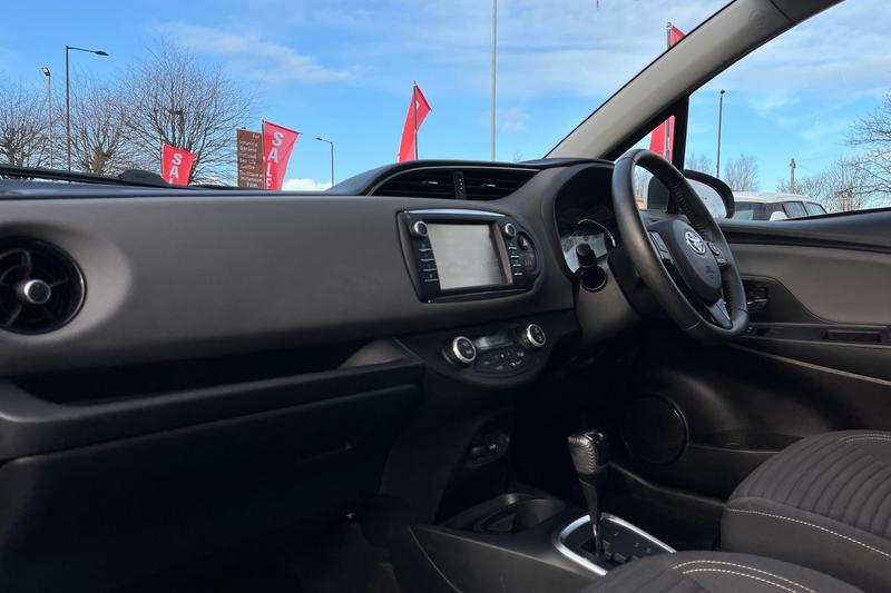 Used Toyota Yaris 2020 for sale - 77354495: Photo 18