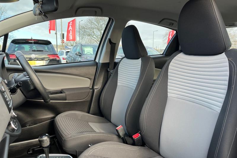 Used Toyota Yaris 2020 for sale - 77354495: Photo 19