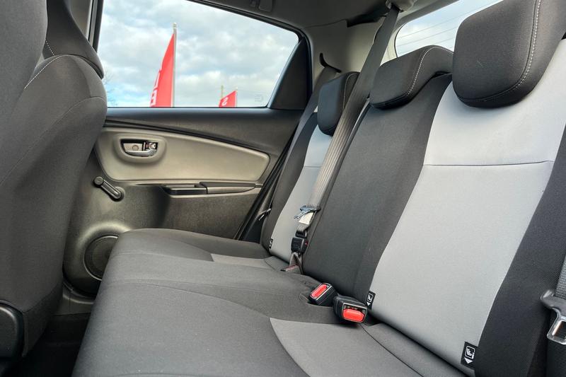 Used Toyota Yaris 2020 for sale - 77354495: Photo 20