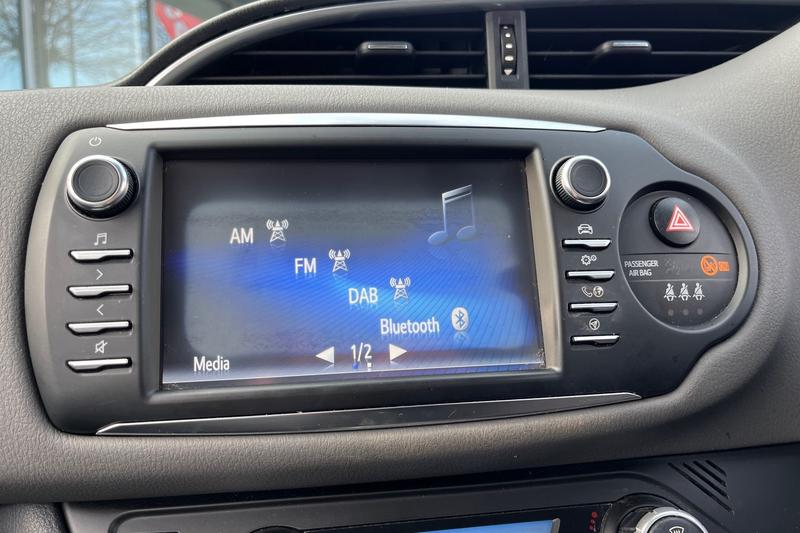 Used Toyota Yaris 2020 for sale - 77354495: Photo 27