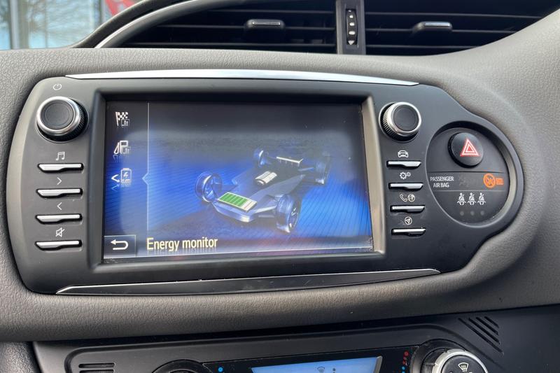 Used Toyota Yaris 2020 for sale - 77354495: Photo 28