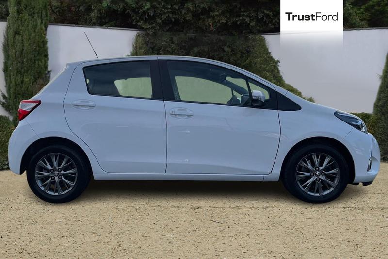 Used Toyota Yaris 2020 for sale - 77354495: Photo 3