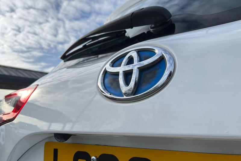 Used Toyota Yaris 2020 for sale - 77354495: Photo 40