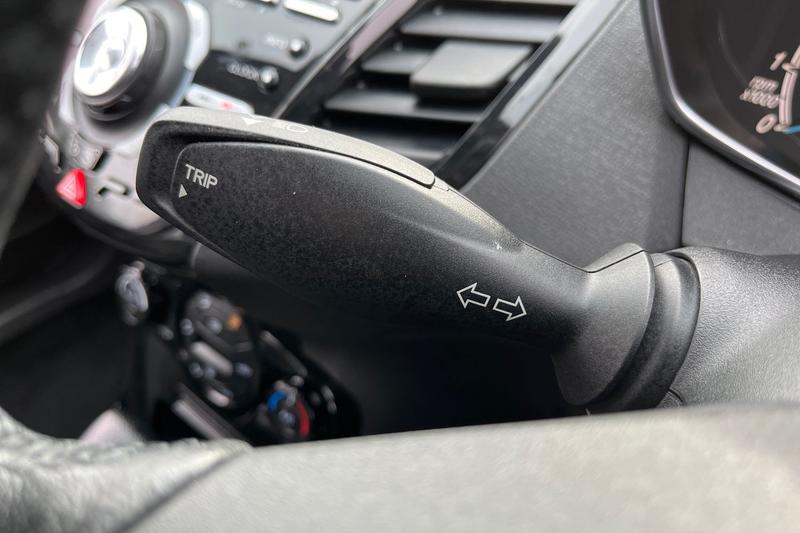 Used Ford Fiesta 2015 for sale - 77989113: Photo 14