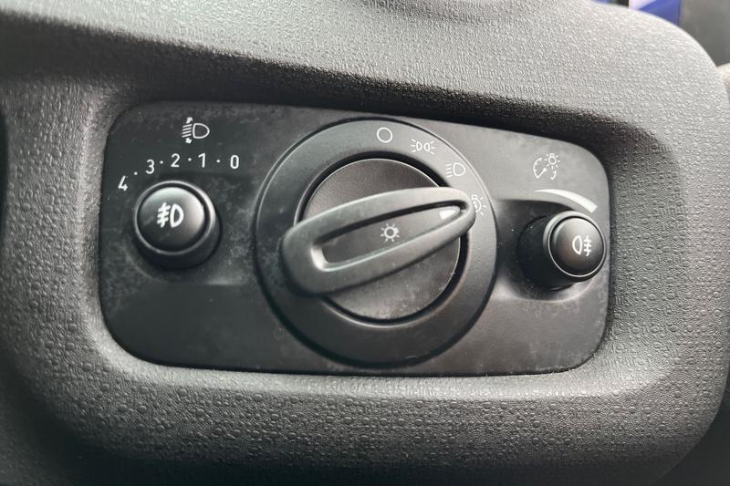 Used Ford Fiesta 2015 for sale - 77989113: Photo 25