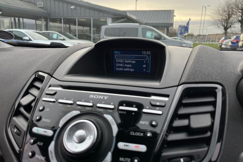 Used Ford Fiesta 2015 for sale - 77989113: Photo 29