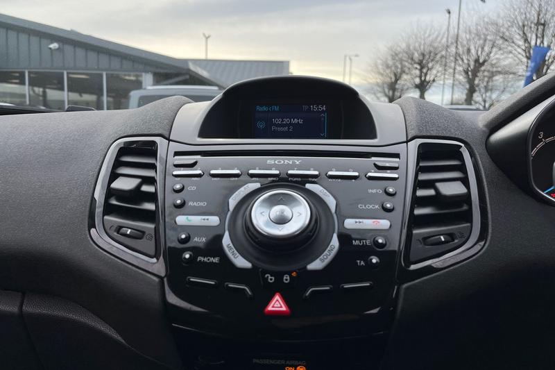 Used Ford Fiesta 2015 for sale - 77989113: Photo 33