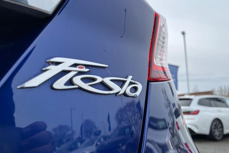 Used Ford Fiesta 2015 for sale - 77989113: Photo 38