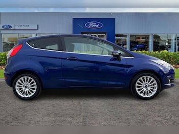 Used Ford Fiesta 2015 for sale - 77989113: Photo