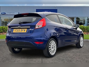 Used Ford Fiesta 2015 for sale - 77989113: Photo