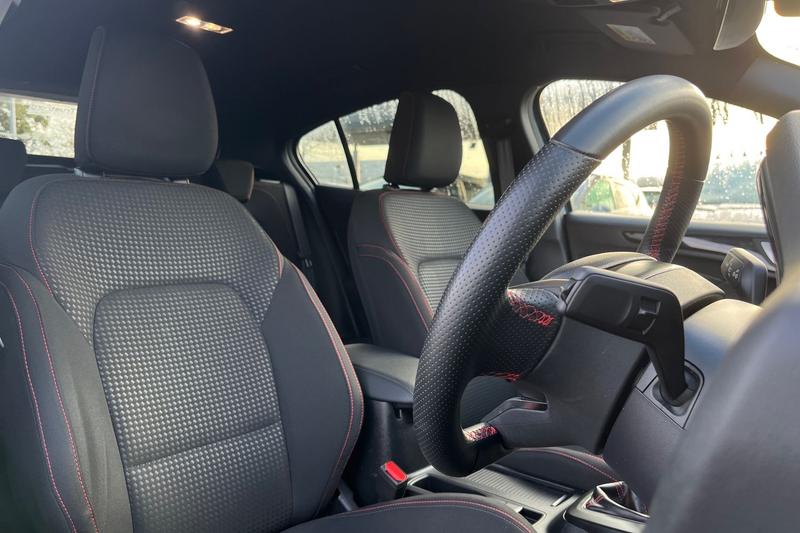 Used Ford Focus 2023 for sale - 76835488: Photo 17