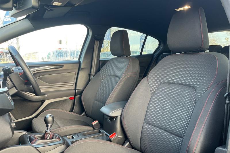 Used Ford Focus 2023 for sale - 76835488: Photo 19