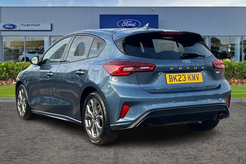 Used Ford Focus 2023 for sale - 76835488: Photo 2