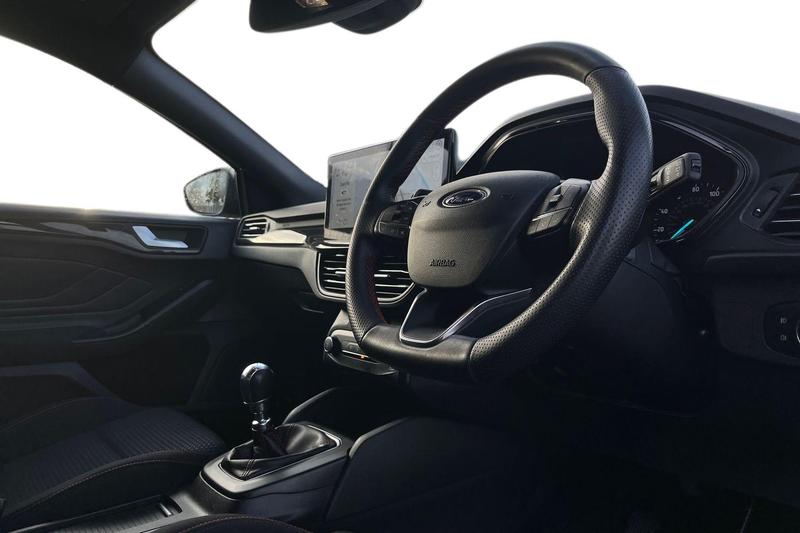 Used Ford Focus 2023 for sale - 76835488: Photo 9