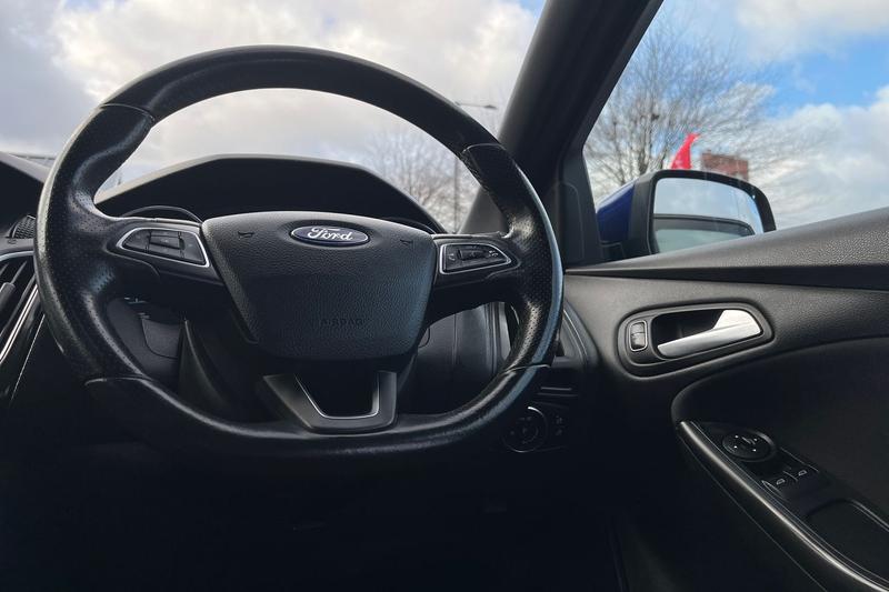 Used Ford Focus 2017 for sale - 77128254: Photo 12