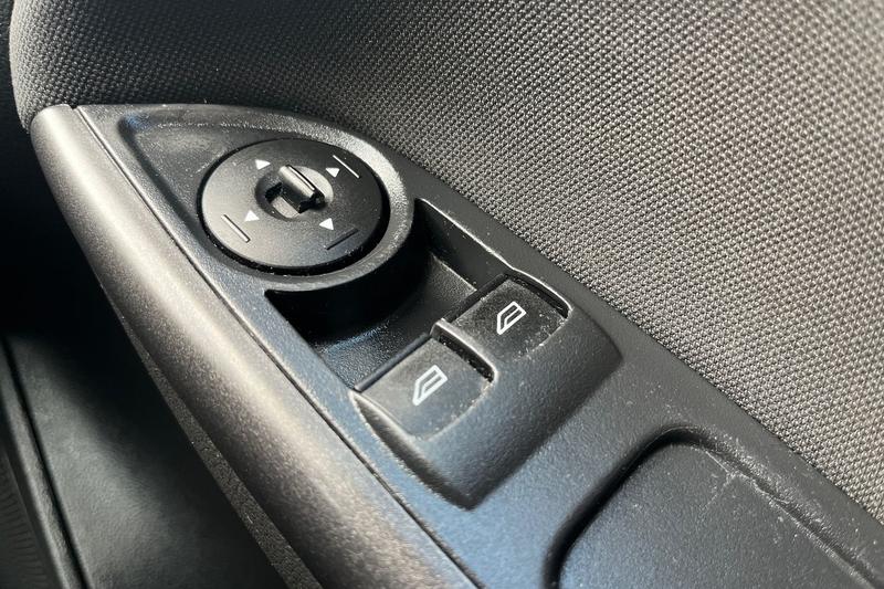 Used Ford Focus 2017 for sale - 77128254: Photo 16