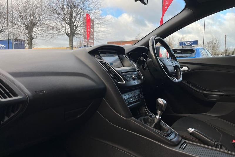 Used Ford Focus 2017 for sale - 77128254: Photo 18