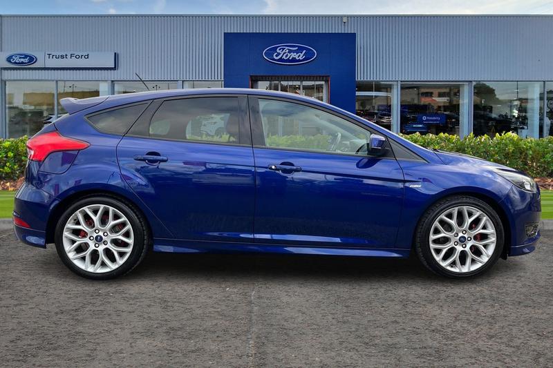 Used Ford Focus 2017 for sale - 77128254: Photo 3