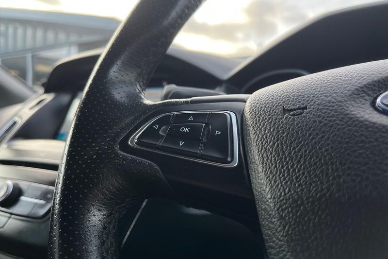 Used Ford Focus 2017 for sale - 77128254: Photo 34