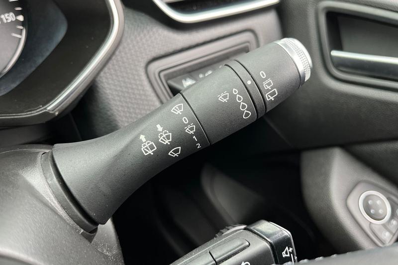 Used Renault Clio 2020 for sale - 76089579: Photo 15