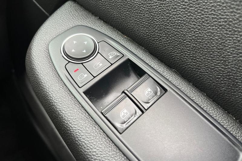 Used Renault Clio 2020 for sale - 76089579: Photo 16