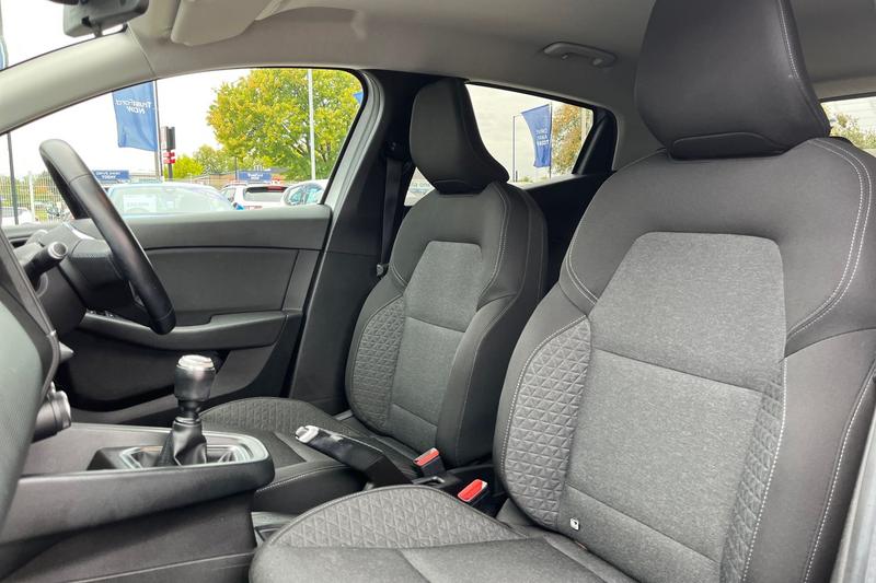 Used Renault Clio 2020 for sale - 76089579: Photo 19