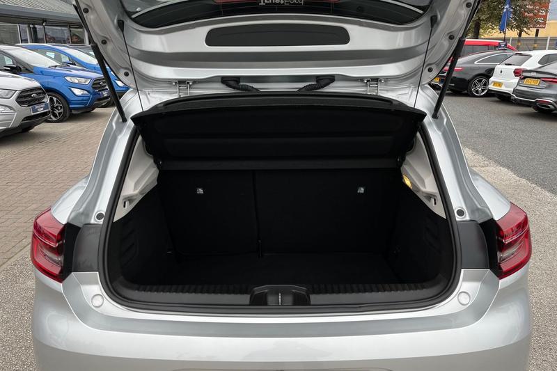 Used Renault Clio 2020 for sale - 76089579: Photo 21