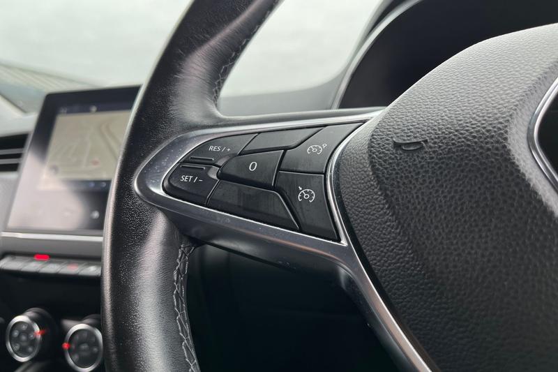 Used Renault Clio 2020 for sale - 76089579: Photo 35