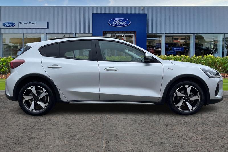 Used Ford Focus 2023 for sale - 76534453: Photo 3