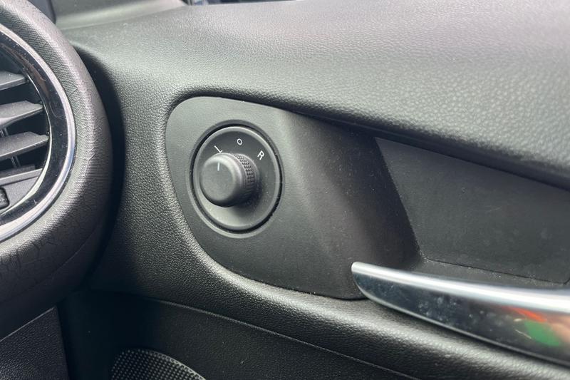 Used Vauxhall ADAM 2017 for sale - 78087867: Photo 24