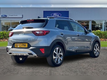 Used Kia Stonic 2024 for sale - 79630370: Photo