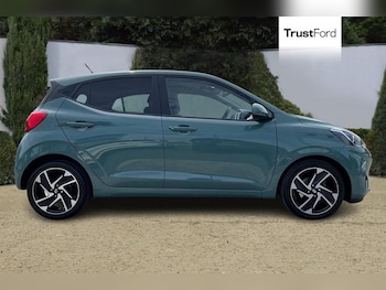 Used Hyundai i10 2022 for sale - 78942307: Photo