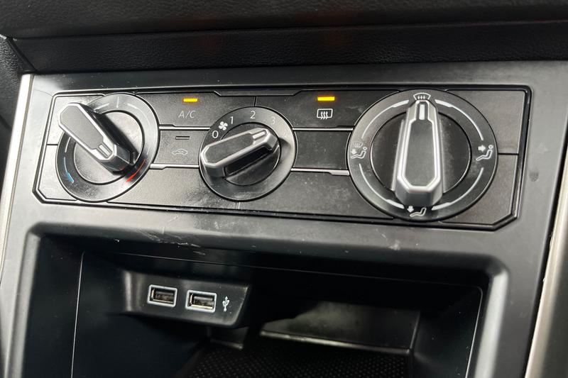 Used Volkswagen Polo 2019 for sale - 77763537: Photo 32