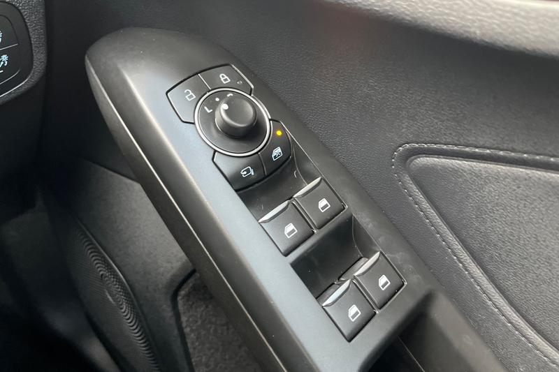 Used Ford Focus 2023 for sale - 76142570: Photo 16