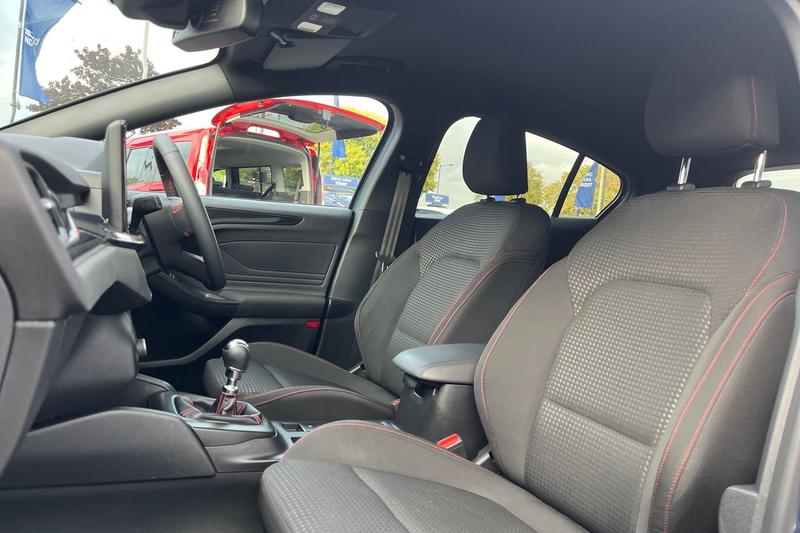 Used Ford Focus 2023 for sale - 76142570: Photo 19