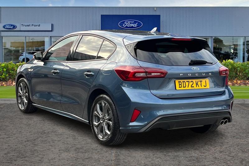 Used Ford Focus 2023 for sale - 76142570: Photo 2