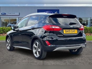 Used Ford Fiesta 2019 for sale - 75718182: Photo