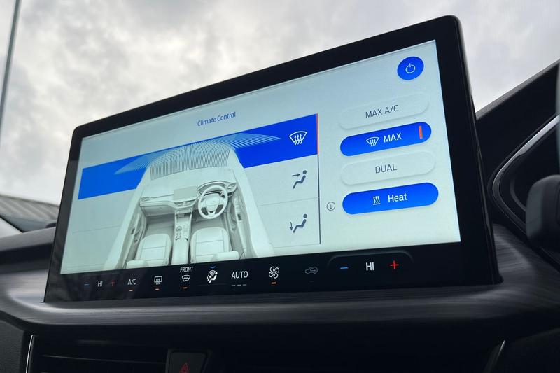 Used Ford Kuga 2025 for sale - 76835524: Photo 29