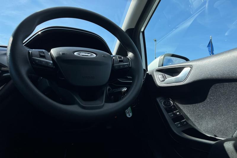 Used Ford Fiesta 2019 for sale - 78153050: Photo 12