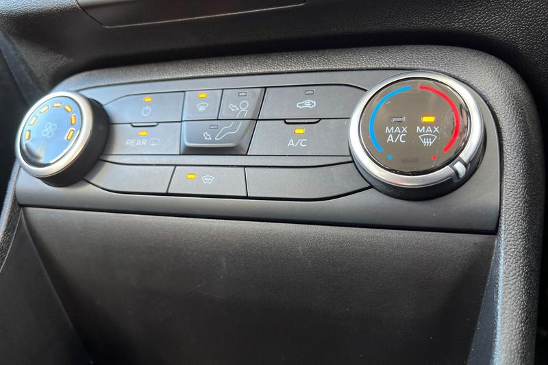 Used Ford Fiesta 2019 for sale - 78153050: Photo 32